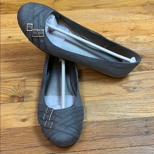NEW SODA GRAY FLATS